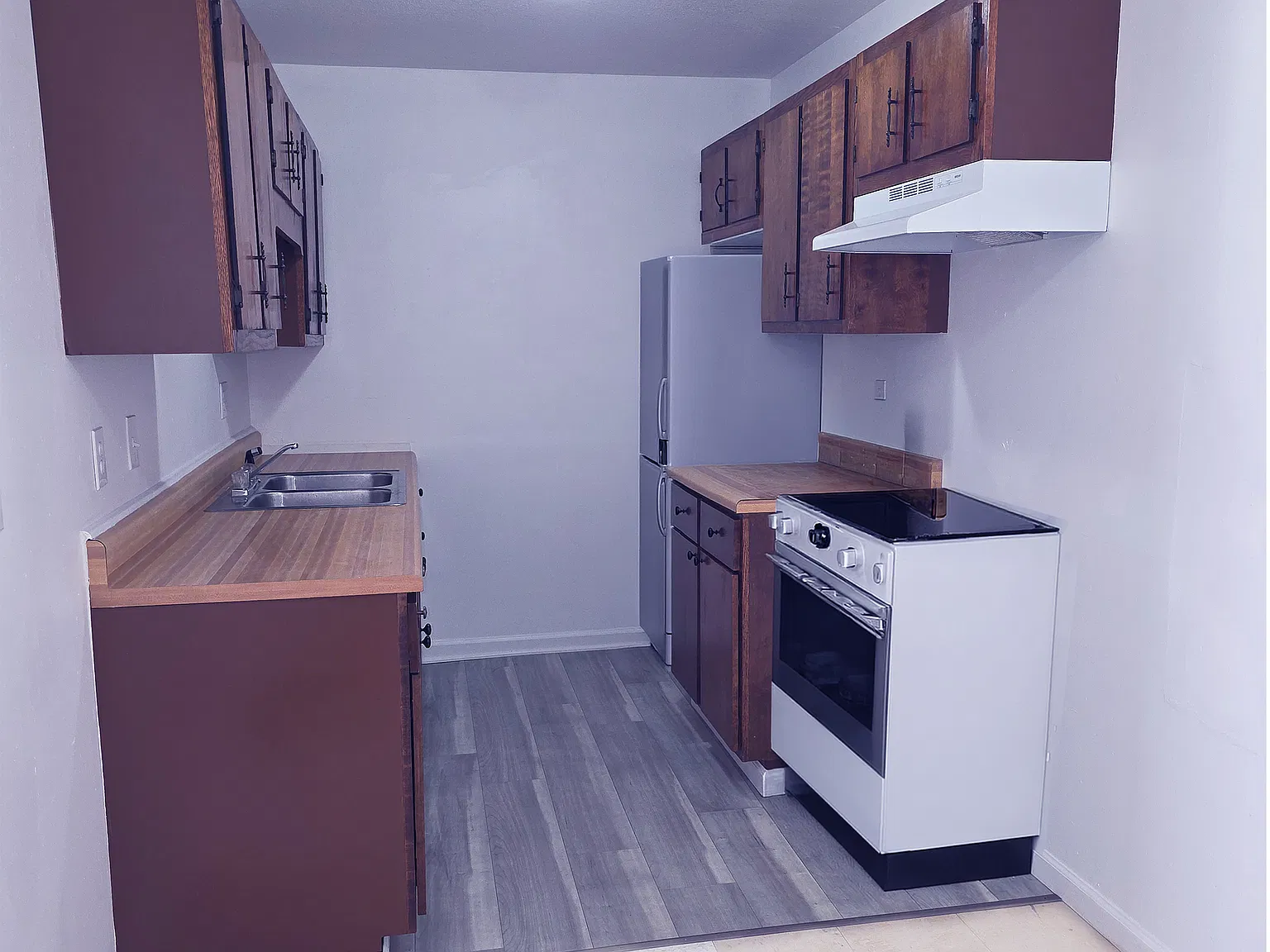 526 Bartlett Street - 4 — Photo 4