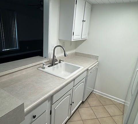 3rd image of 228 Lanai Vlg #228