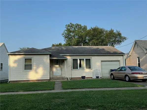 320 N Jefferson St, Paris, IL 61944