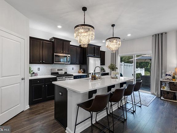 2nd image of 51 Morley Blvd