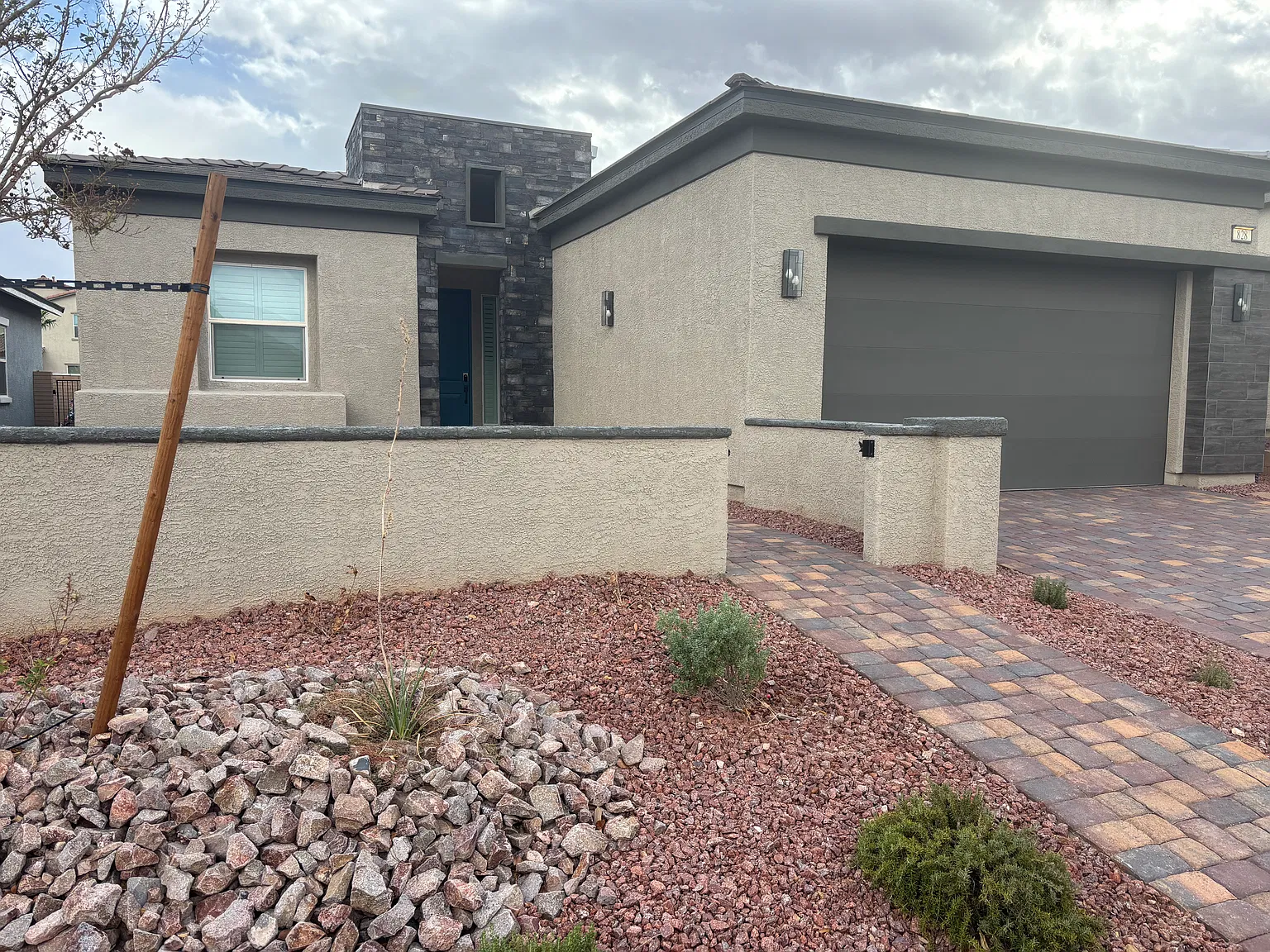 3 bed, 1863 sqft, $3,100 — Photo 2