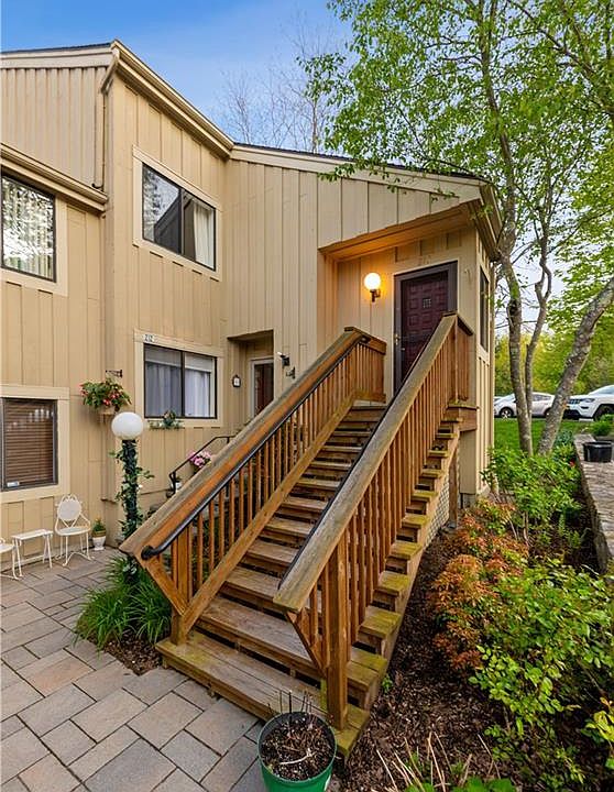 1st image of 213 Lakeside Dr