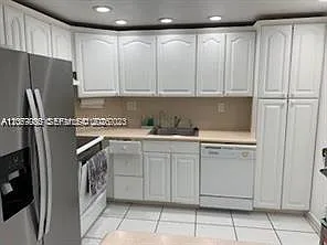 300 Bayview Dr #508 — Photo 5