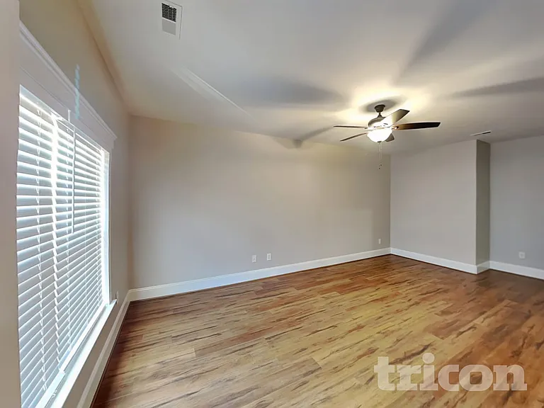 1005 Stuarts Landing Dr — Photo 10