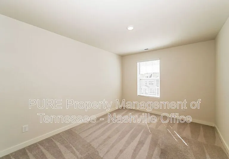 2708 Fordham St — Photo 10