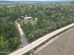 2437 Gilberts Mill Rd, Chipley, FL 32428