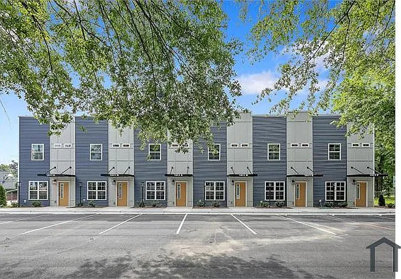 1511 Fort Bragg Rd — Photo 2