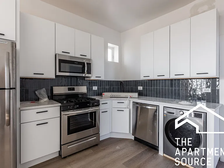 1841 N Kedzie Ave #2R — Photo 4