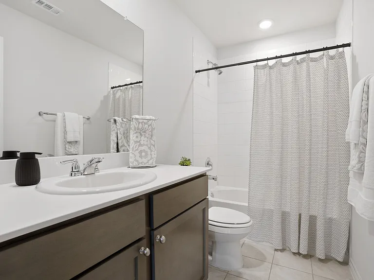 1106 Cowboy Ln — Photo 12