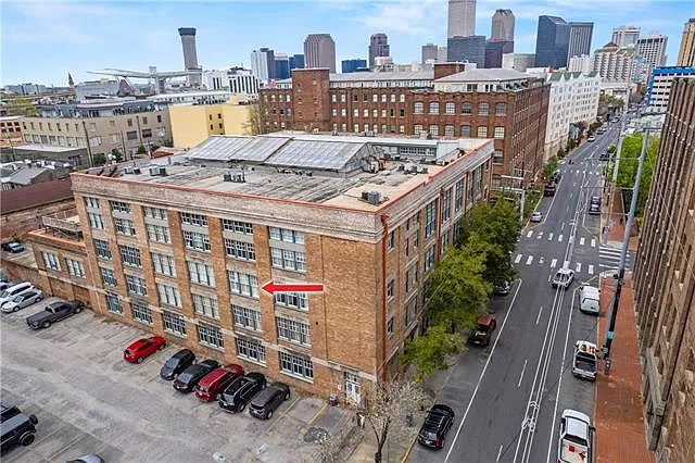 Building Photo - 1111 S Peters St #313