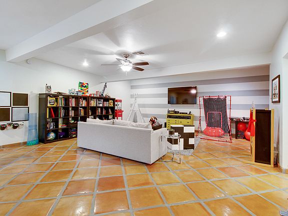3rd image of 5171 N Stonehouse Pl