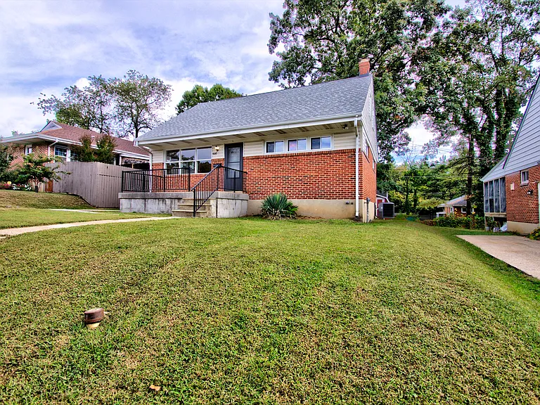 505 Nassau St — Photo 2