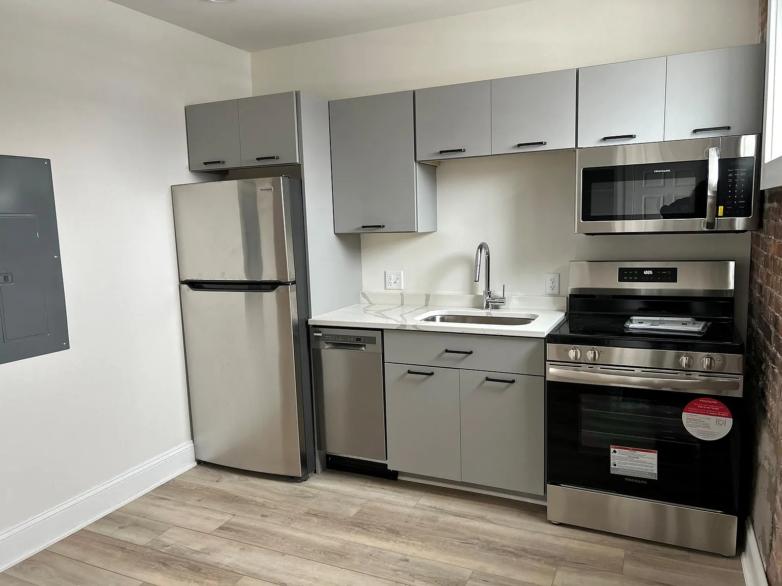 204 High St — Photo 1