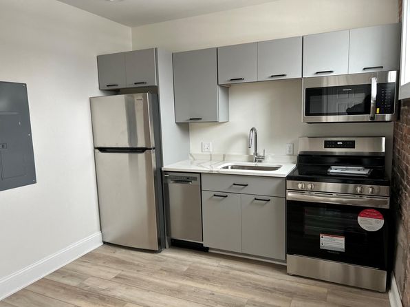 204 High St #3