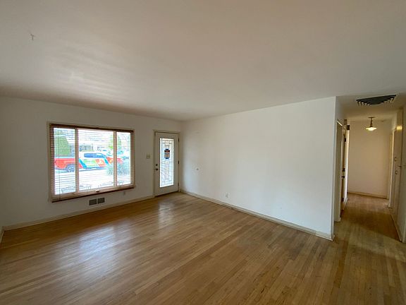 4th image of 1616 Cagua Dr NE