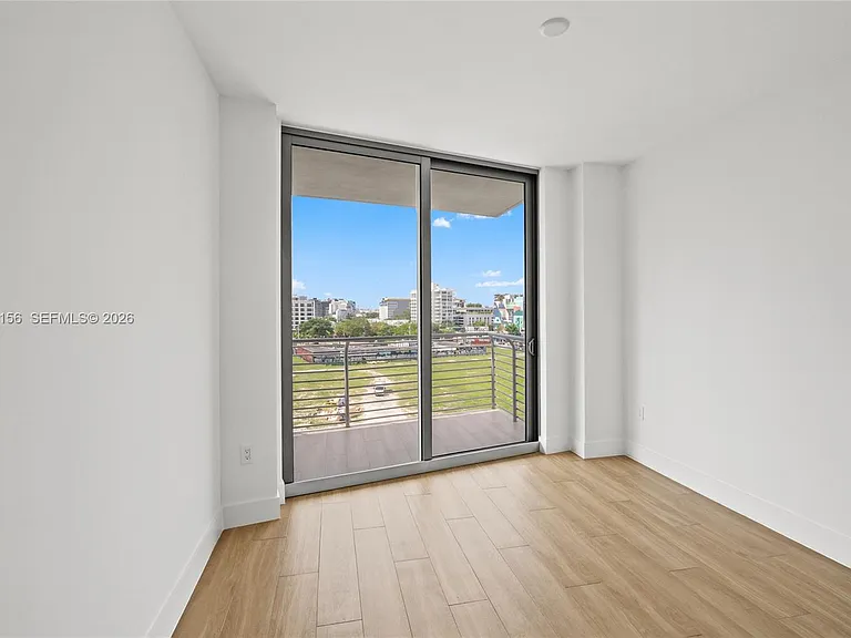 90 NE 32nd St #627 — Photo 29
