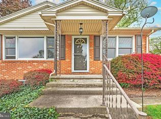 2632 Eastwood Dr, York, PA 17402