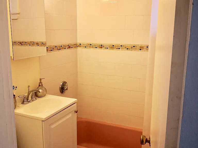 11 Gorham St #7A — Photo 14
