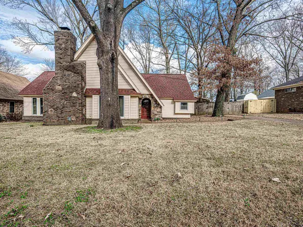 8034 Steven Franklin Dr, Bartlett, TN 38133
