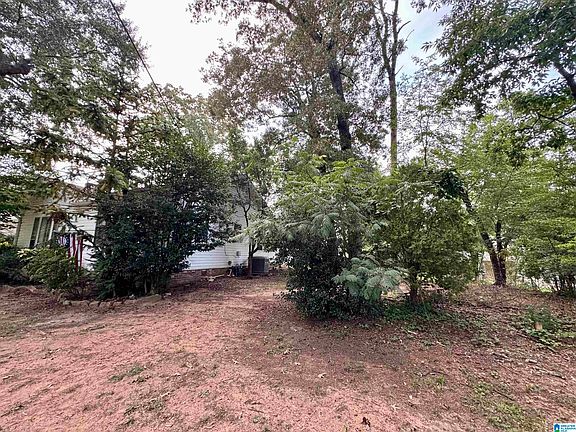 4th image of 3007 Circle Dr