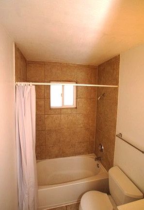 5th image of 616 N 46th St APT 9