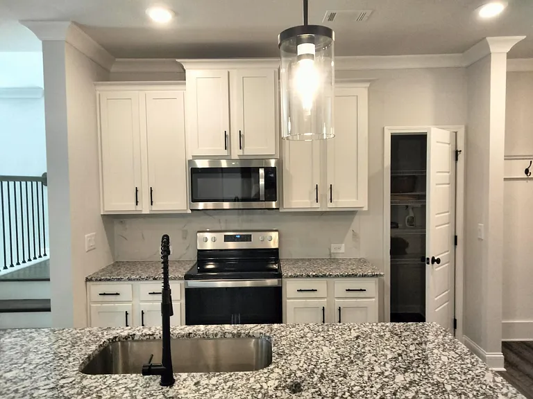 Pantry, Cabinets, and Brand New Appliances