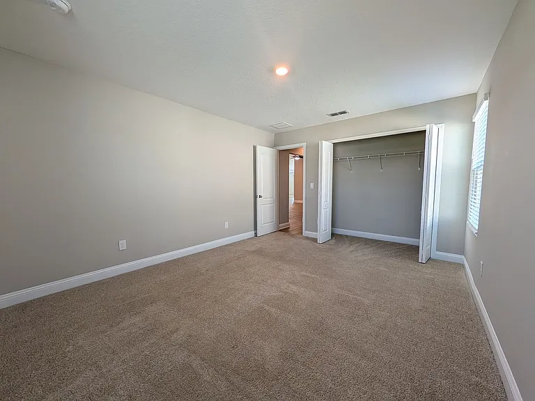 768 Narvarez Ave — Photo 20
