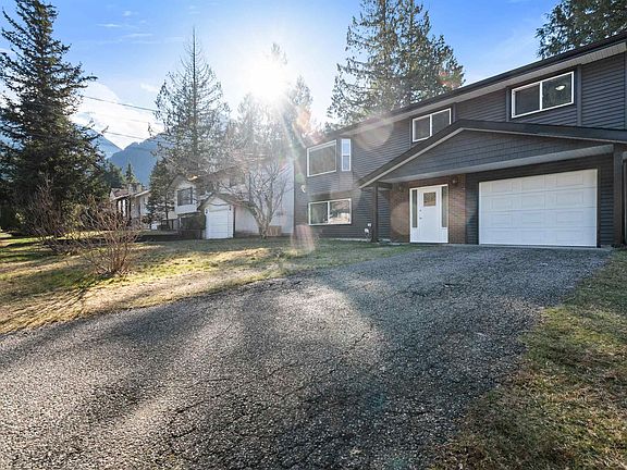 3rd image of 20143 Silverview Rd