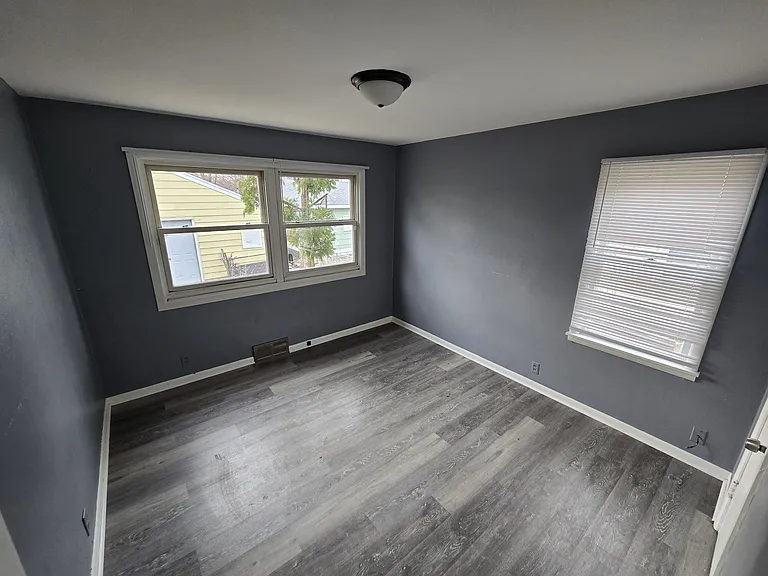 2905 Hanson St — Photo 9