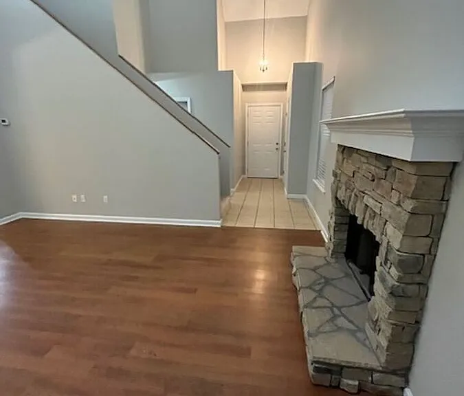 913 Gerardi Rd — Photo 5