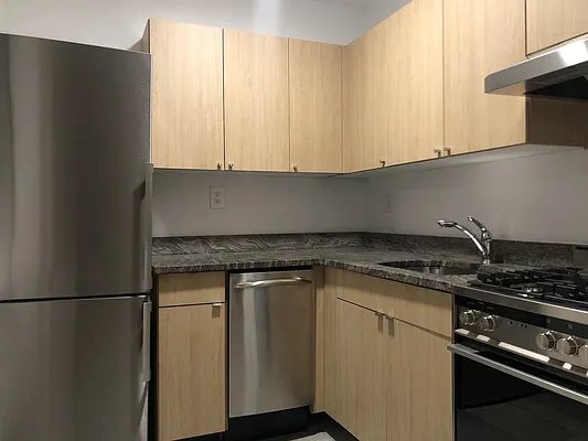 Rented by Tompkins Square Realty | media 15