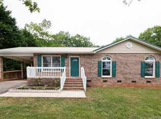 3683 Dorothys Ln, Newton, NC 28658