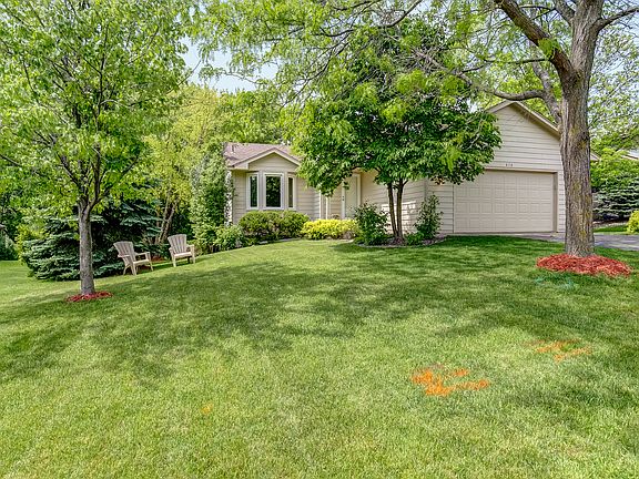 2nd image of 670 Koehnen Dr