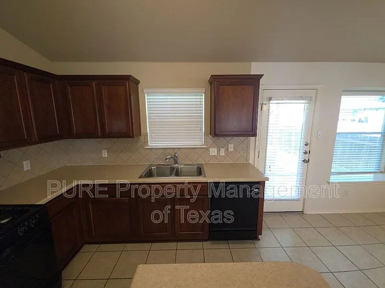 2609 Butler Way — Photo 23