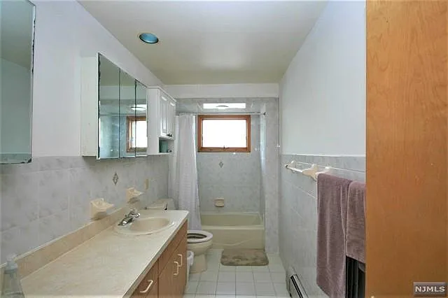 31 Marion Ave #2 — Photo 7