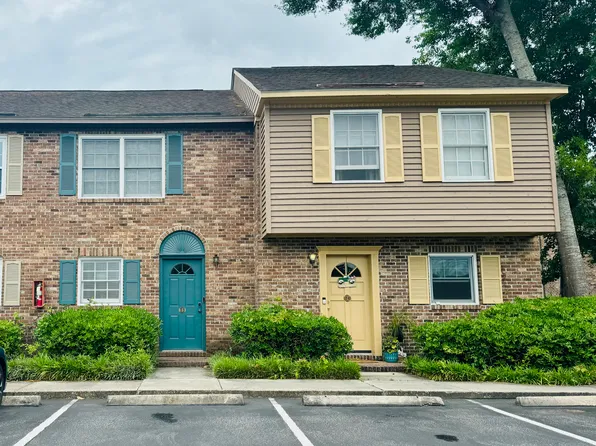 830 44th Ave N APT T3, Myrtle Beach, SC 29577