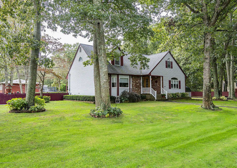 1st image of 243 Latimer Ave