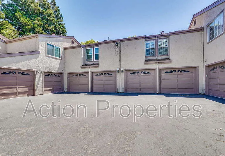 2091 San Luis Ave #8 — Photo 25