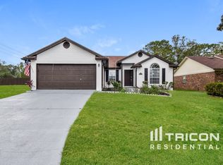 8738 N Falcon Trace Dr, Jacksonville, FL 32222