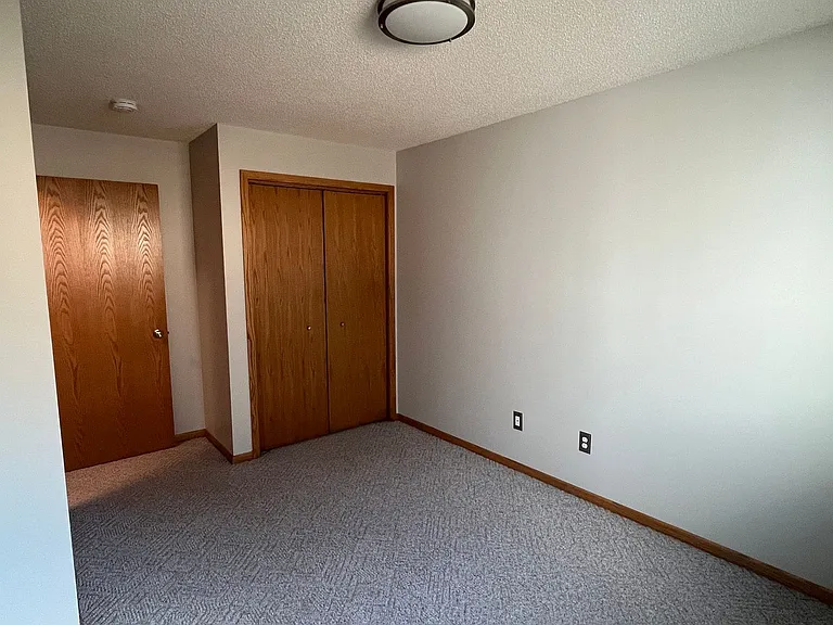 5918 Shetland Dr NW — Photo 35