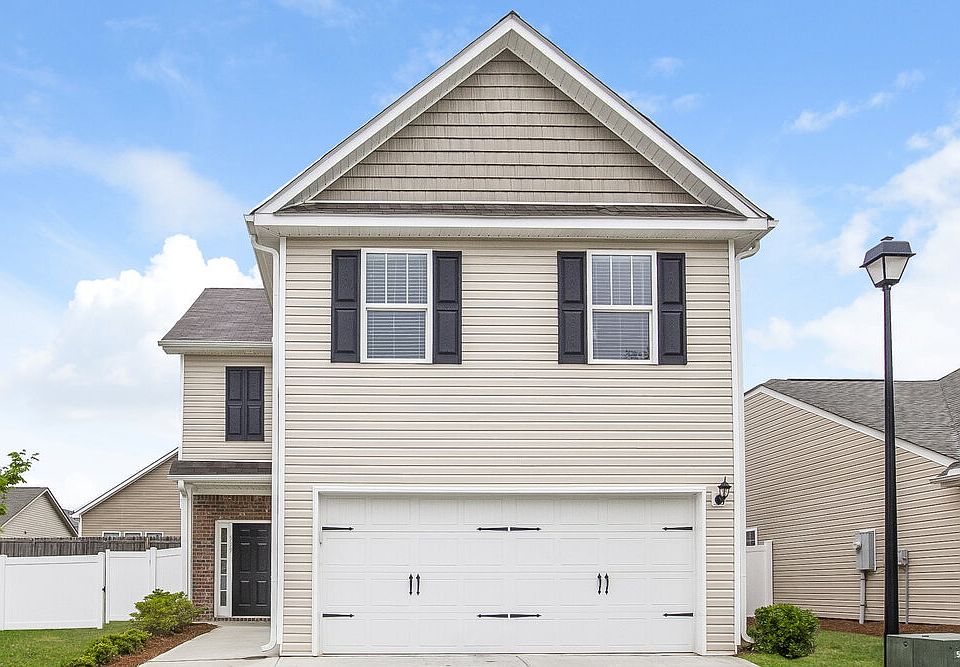 1st image of 539 Hill Crest Cir