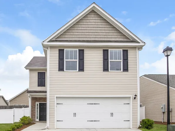 539 Hill Crest Cir, Hiram, GA 30141