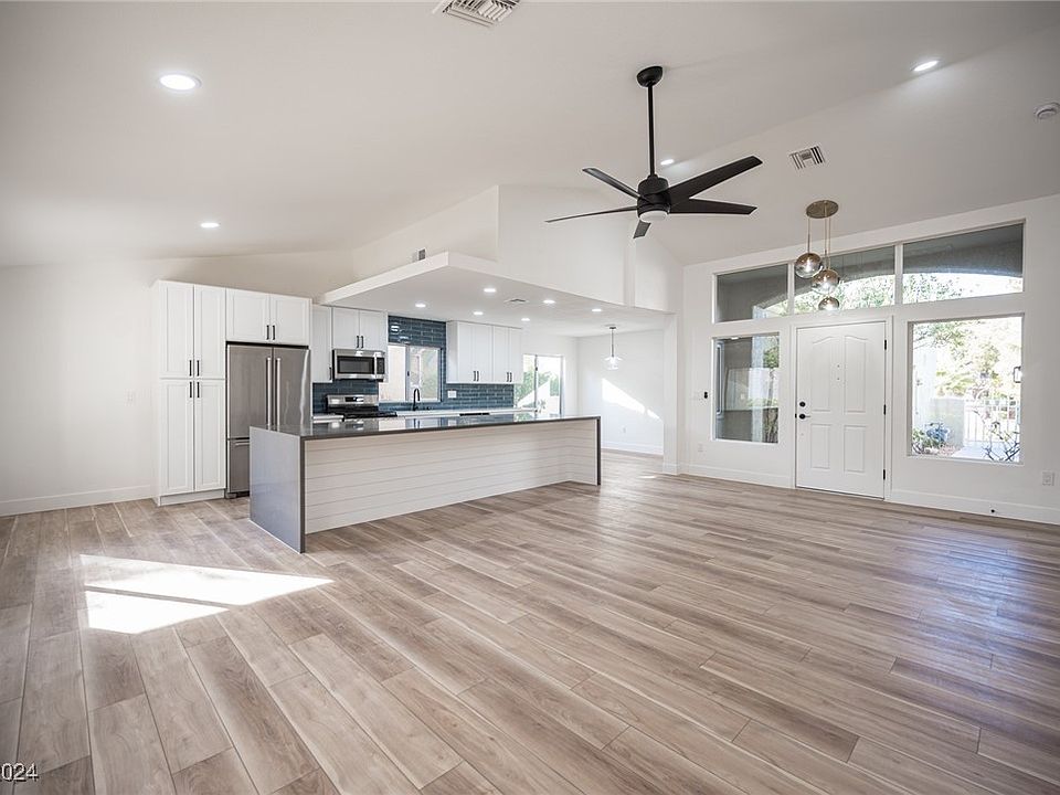 1st image of 9637 Blue Bell Dr