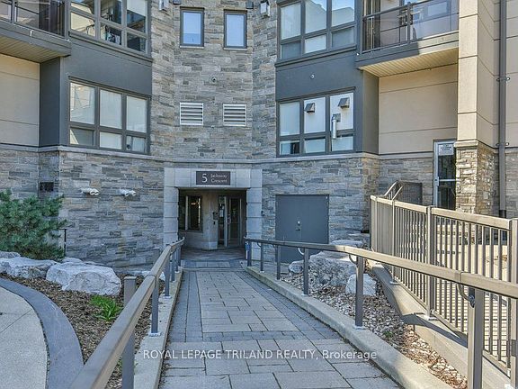 3rd image of 5 Jacksway Cres #104