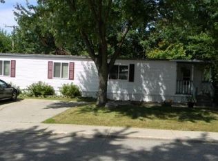 6431 Lake Dr, Ypsilanti, MI 48197