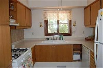 4th image of 2743 Minot Ln