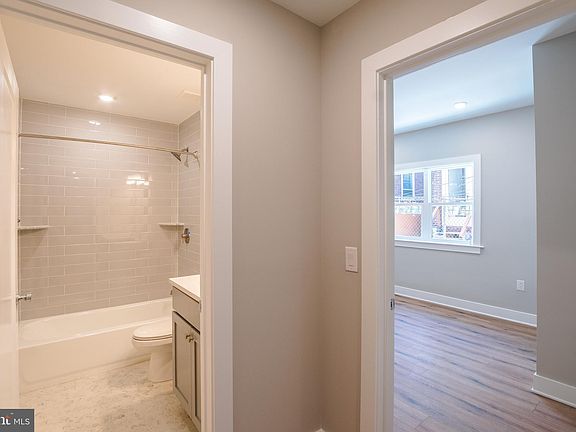 5th image of 5007 Pentridge St Unit 1C