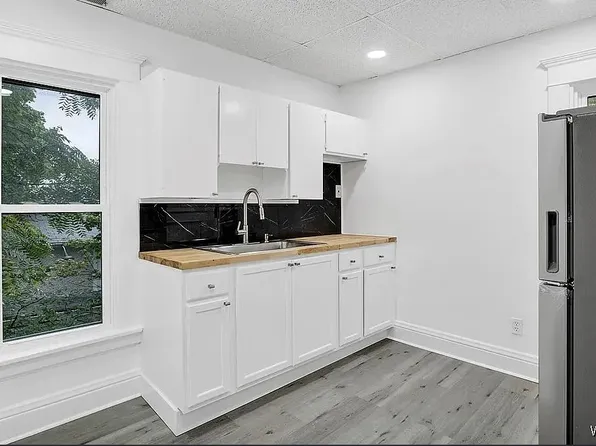 78 Paul Pl Unit 2, Buffalo, NY 14210