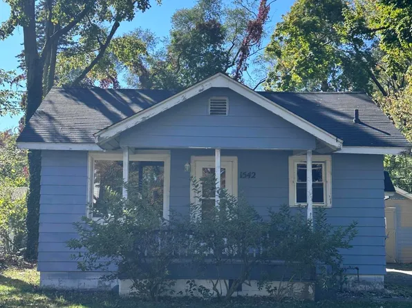 1542 Cherry St, Niles, MI 49120
