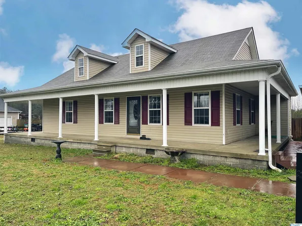 16658 Carter Cir, Athens, AL 35611